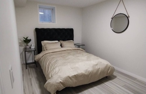 Southwest Calgary House | Comfortable 2 Bedroom Basement Suite in SW Calgary