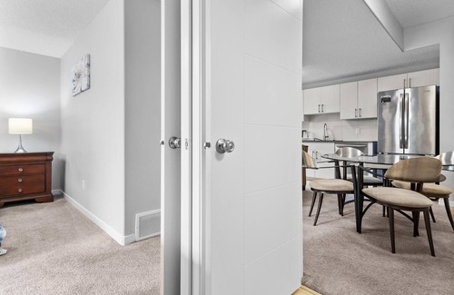 Southwest Edmonton Apartment | Comfortable 2-Bedroom, 2-Bath Bsmt Suite with En-Suite - Windermere Edmonton