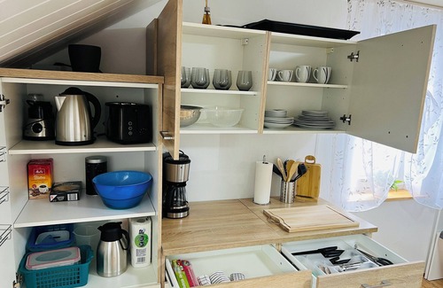 Huesten Apartment | Comfortable 2-bedroom apartment for 4