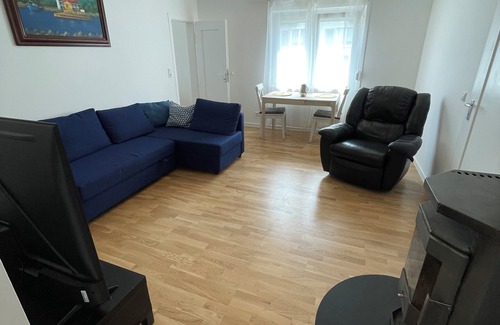 Stuttgart Apartment | Comfortable 2-bedroom apartment with WiFi in Lovely Plieningen!