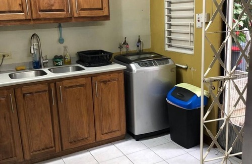 Camperdown House | Comfortable 2-bedroom townhouse in Oaklands, WiF, Wall Fans, AC in bedrooms, etc