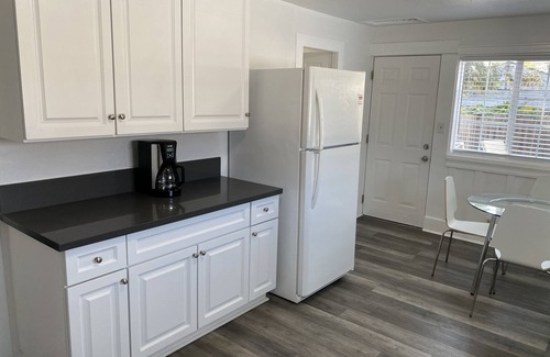 San Jose House | Comfortable 2 Bedroom 1 Bath House in San Jose - Close to Rose Garden