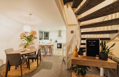 Burnside Apartment | Comfortable 2BR w/Hot Tub | Close to Airport
