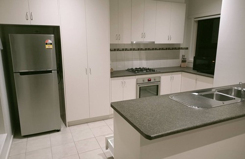 Mount Clear House | Comfortable 3-bedroom home with two car garage