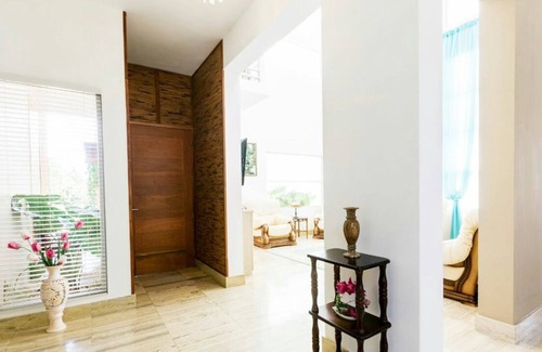 Punta Cana Village House | COMFORTABLE 3 BEDROOM HOUSE WITH LARGE COMMON SPACES & WONDERFUL SWIMMING POOL.