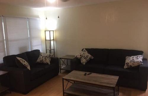 Lawton House | Comfortable 3 bedroom close to Base Sleeps 6