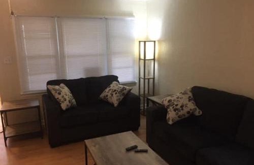 Lawton House | Comfortable 3 bedroom close to Base Sleeps 6