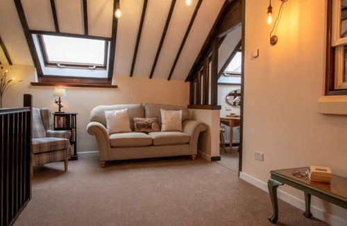 Darlington Cottage | Comfortable 3 Bedroom Historic Cottage c1700