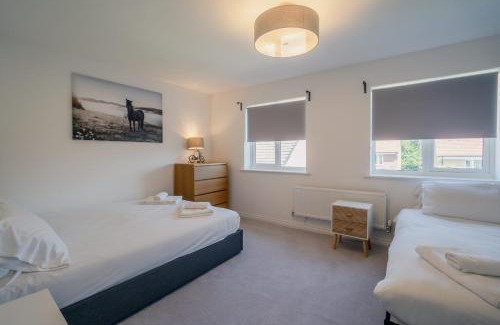 Woodford Halse House | Comfortable 3 Bedroom Home w Garden and Parking
