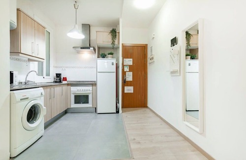 El Parc i la Llacuna del Poblenou Apartment | Comfortable 3BD in Poblenou next to the beach for Families
