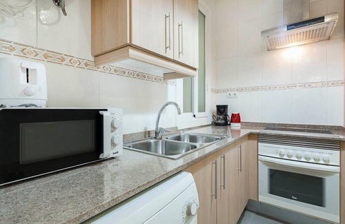 El Parc i la Llacuna del Poblenou Apartment | Comfortable 3BD in Poblenou next to the beach for Families