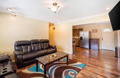 Shannon House | Comfortable 3BR Retreat | Near Downtown Birmingham