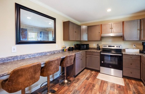 Shannon House | Comfortable 3BR Retreat | Near Downtown Birmingham