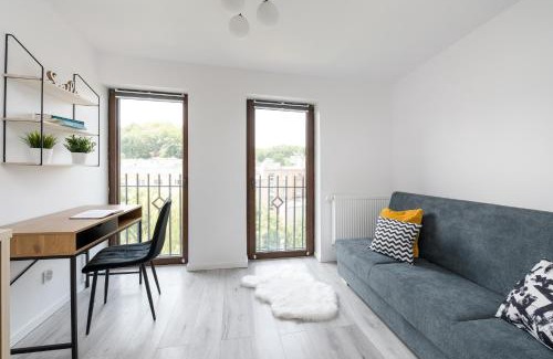 Dziaki Lesne Apartment | Comfortable 3city Studios in Gdynia by Noclegi Renters