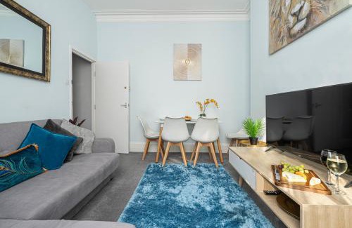 Plymouth Apartment | Comfortable 4-bed Townhouse by Plymouth Hoe