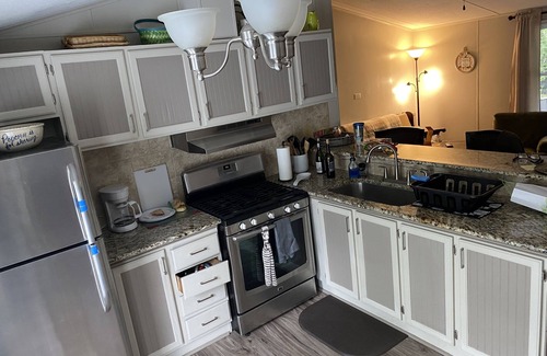 Toms Brook Cottage | Comfortable, 4-person cottage, within a 2000' hike to the Shenandoah River.