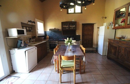 Avene Condo | Comfortable 70m2 apartment in stone house