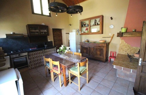 Avene Condo | Comfortable 70m2 apartment in stone house