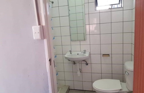 Railway Area House | comfortable accommodation in Windhoek, Namibia. (1)