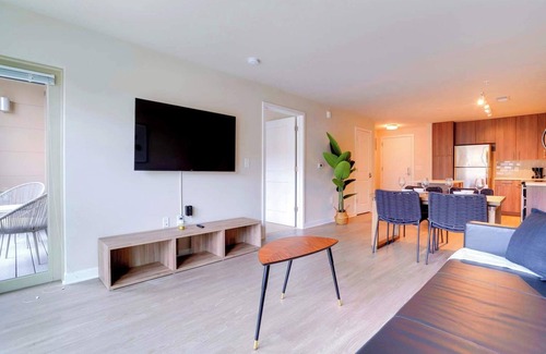 Jefferson Manor Apartment | Comfortable Alexandria Apt W Pool