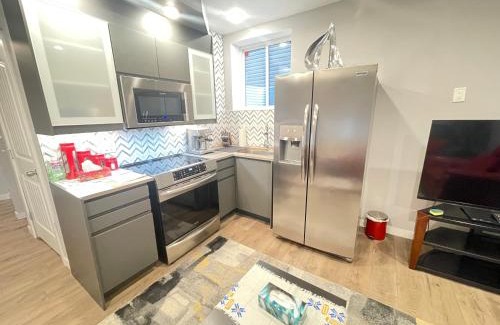 Evanston House | Comfortable and Beautiful Brand-New Suite BSMT-Two Bedroom, Two Washrooms