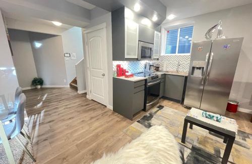 Evanston House | Comfortable and Beautiful Brand-New Suite BSMT-Two Bedroom, Two Washrooms