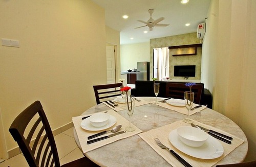 Downtown George Town Apartment | Comfortable and Convenient Deluxe Suite