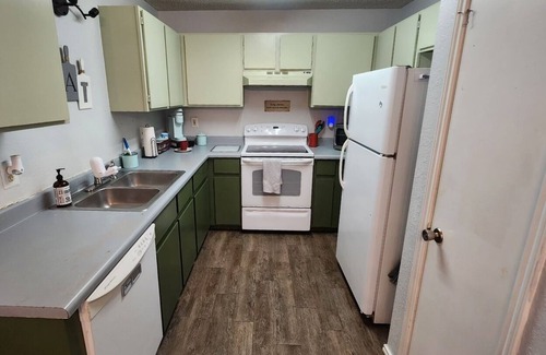 Great Northwest House | Comfortable and Cozy Family Vacation Home Near SeaWorld/Fiesta TX/Lackland AFB