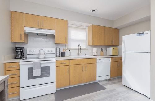 Brookline Station Apartment | Comfortable and Cozy 2 BR 2 BA Clean and Close to Everything