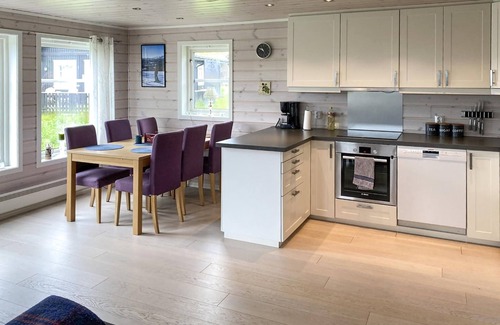 Rauland House | Comfortable and cozy cabin in Bevervegen with views of the surrounding area and Raulandsfjella.
