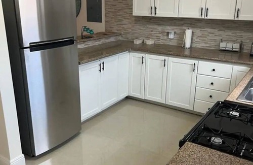 Nassau House | Comfortable and Cozy Townhouse in Paradise!