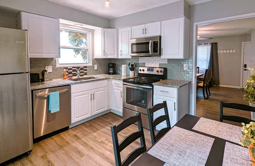 Lenexa House | Comfortable and elegant 3BDR duplex, unit # 6