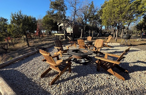 Weatherford Cabin | Comfortable and inviting cabin in the serene country setting of Weatherford