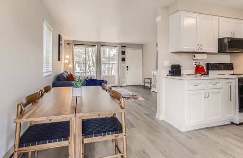 Aloha House | Comfortable and Newly Remodel Home