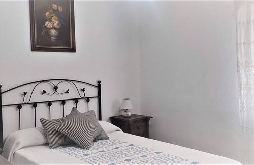 Jimena de la Frontera Apartment | Comfortable and pleasant house on the ground floor