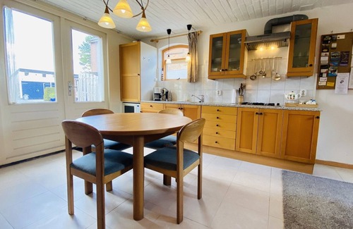 Sint Kruis House | Comfortable and quietly located 4-person holiday home in Sluis