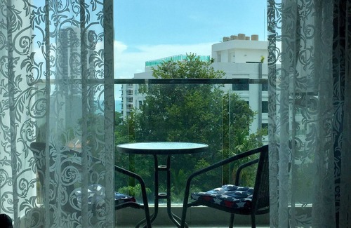Nong Prue Apartment | Comfortable and stylish apartment on Pratumnak for family with children.
