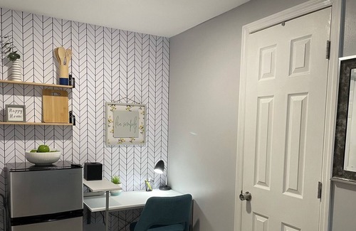 Citrus Park Apartment | Comfortable and Stylish room at Citrus Park, Tampa (Solo/couple travel)