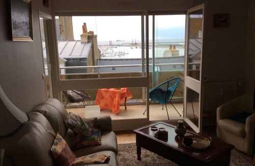Saint-Servan Apartment | COMFORTABLE APARTMENT IN FRONT OF THE BEACH SEA VIEW AND ST MALO INTRA-MUROS