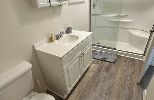 Monticello Apartment | Comfortable apartment close to town and 6 miles to Lake Cumberland!