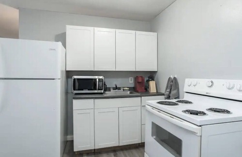 Dayton Apartment | Comfortable apartment ; discount on extended stay available !