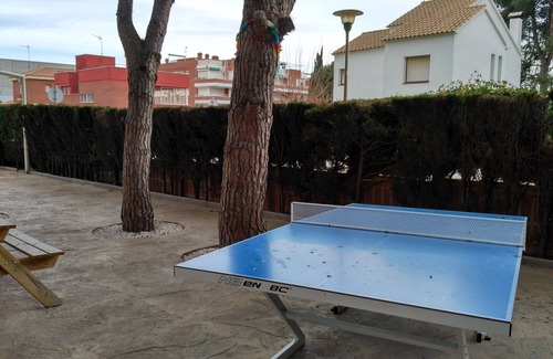Comarruga Apartment | Comfortable apartment, Wi-Fi A/C and pool.