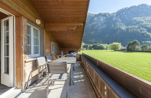 Brienz Apartment | Comfortable apartment for 6-8 people