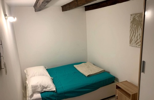 Anglefort Apartment | Comfortable apartment in a quiet private residence