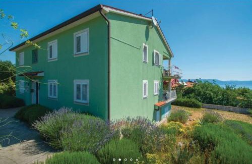 Bartici Apartment | Comfortable apartment in Bartići