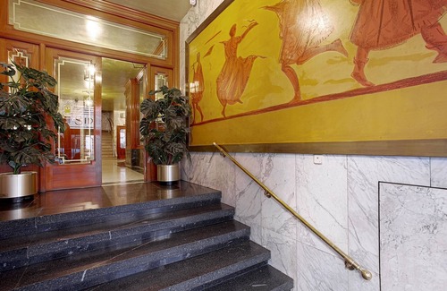 Jeronimos Apartment | Comfortable Apartment near Retiro Park. Retiro III