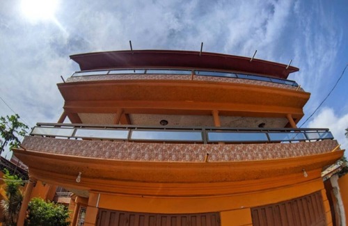 Freetown Apartment | Comfortable apartment home near the beach
