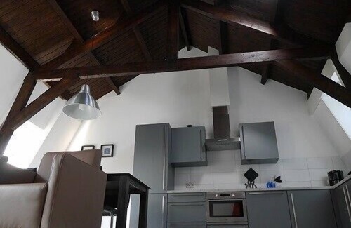 Domburg Apartment | Comfortable apartment with garage in the center of Domburg, 100 meters from the sea.