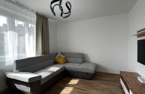 Oberdobling Apartment | Comfortable Apt for Families - 5 mins from The Vienna Center Austria
