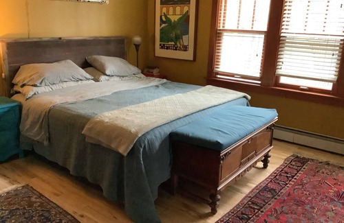 Fitchburg House | Comfortable, Art-Filled Country Home Minutes from Madison